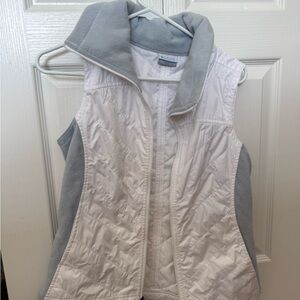 Columbia Women's White and Gray Vest